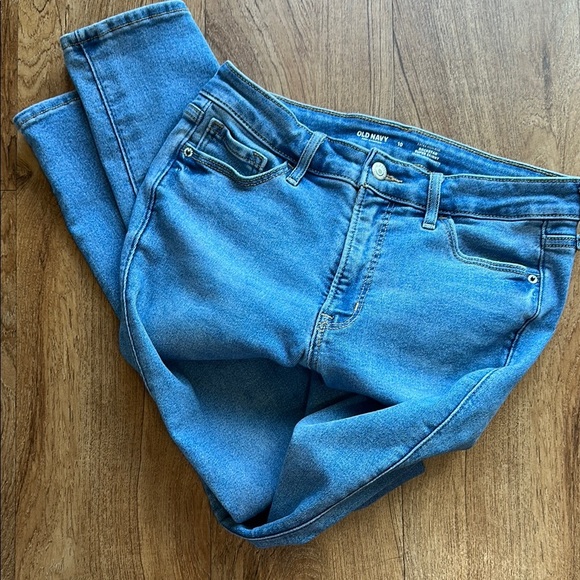 Old Navy- Classic Blue Women's Jeans - Picture 2 of 3